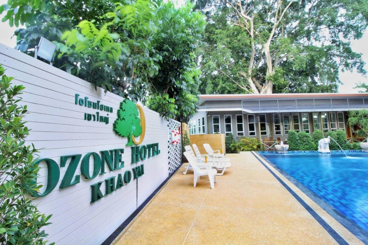 Ozone Hotel Khao Yai Mu Si Esterno foto